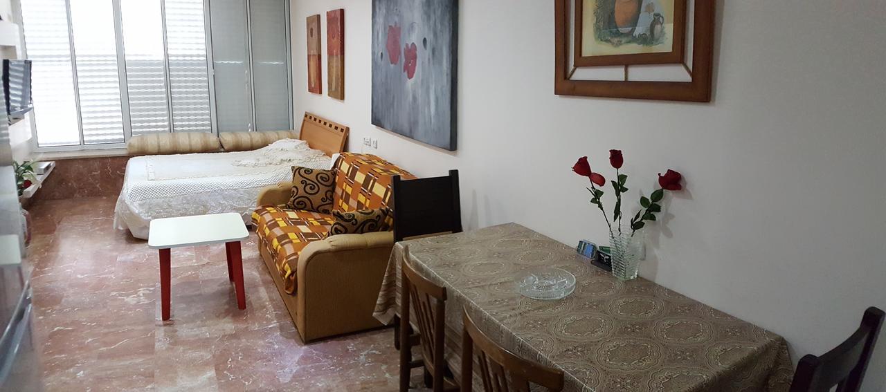 Ezore Yam Apartmens - Elmali'Akh St. 4 Bat Yam Exterior photo